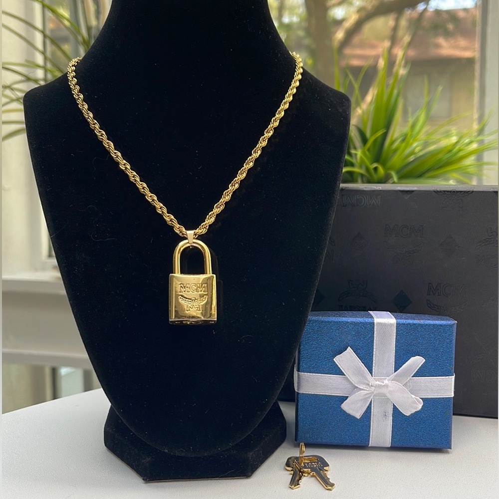 Authentic MCM Padlock & Keys …New Gold Brass Unisex Rope Chain Necklace